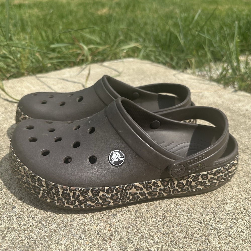 Crocs Crocband Leopard Cheetah Clogs Womens Size 8 Espresso Brown EUC